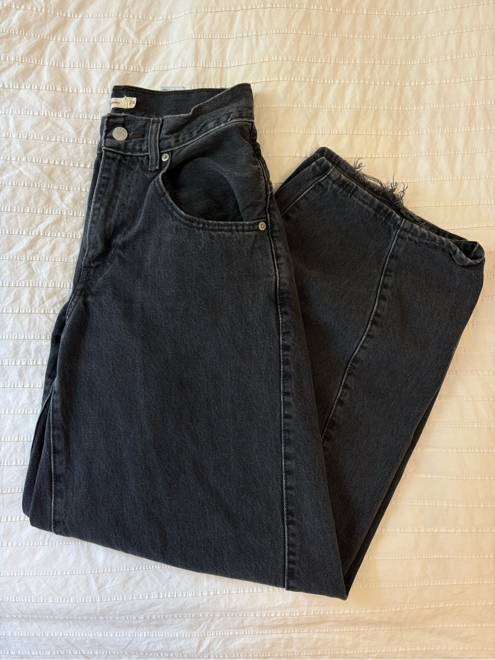 levi's super baggy barrel jeans in open mind (black)